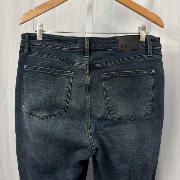 Judy Blue Womens Straight Fit Jeans Size 15/32 Button Fly Stretch Raw Hem - Picture 11 of 12